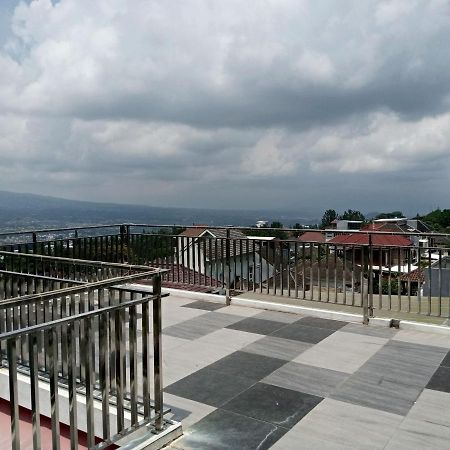 Villa Valencia Batu  Kültér fotó