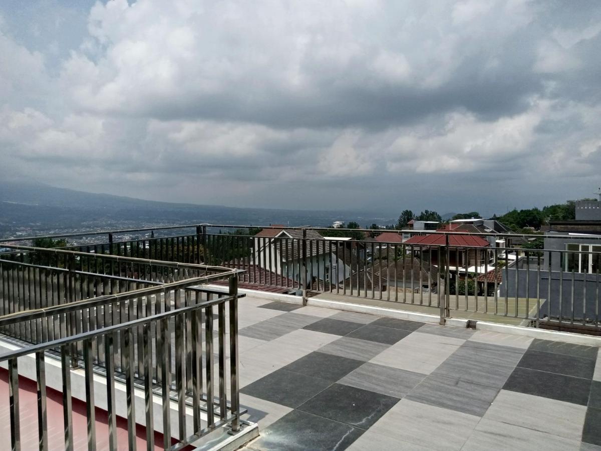 Villa Valencia Batu  Kültér fotó