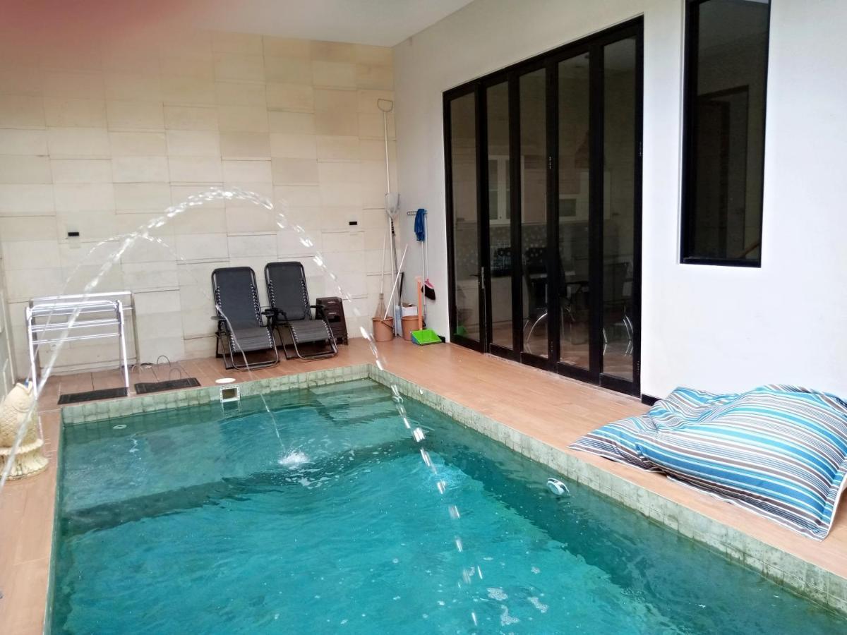 Villa Valencia Batu  Kültér fotó